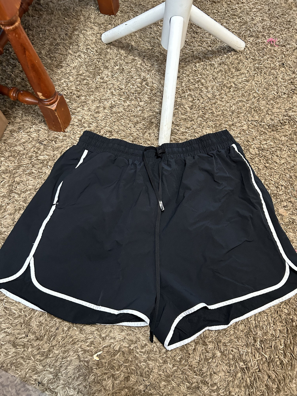 Monrow Black Athletic Shorts with White Trim Size 3XL